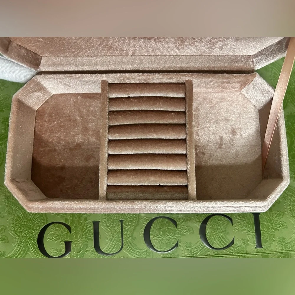 Gucci Bamboo Blush Pink Velvet Jewelry Box